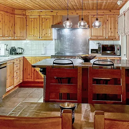Holiday home Awesome In With Sauna Spangereid